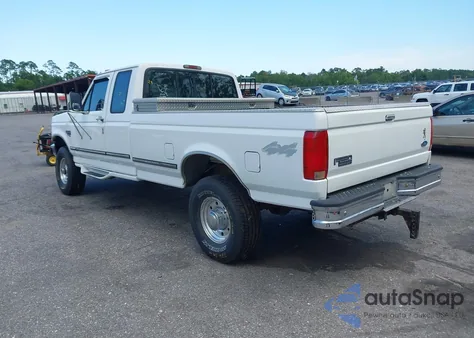 1997 Ford F-250 Xl z USA, uszkodzony, nr VIN 1FTHX26F3VEA16418